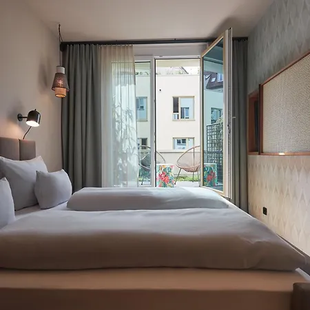 מלון Cocoon Sendlinger Tor 4*