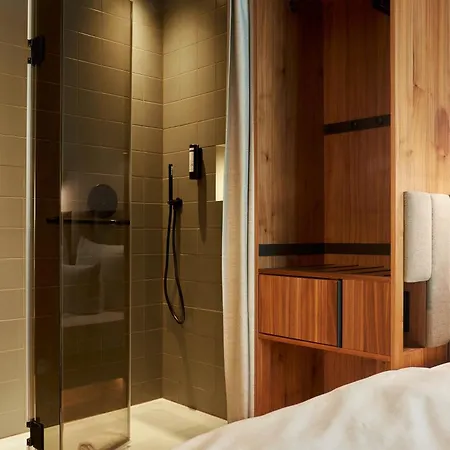Cocoon Sendlinger Tor 4* Munique
