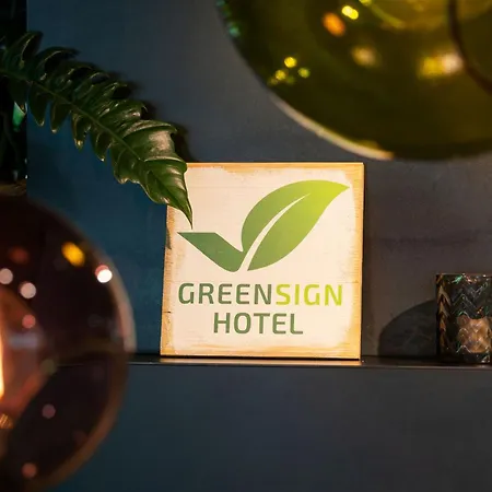 호텔 코쿤 젠틀링거 토어 4*