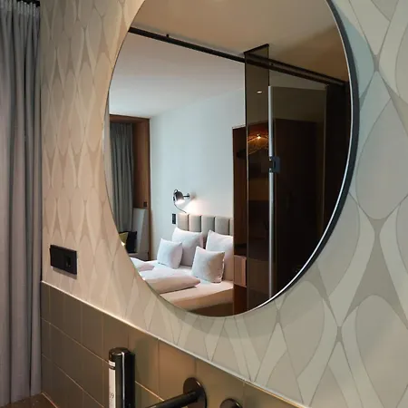 Hotel Cocoon Sendlinger Tor 4*
