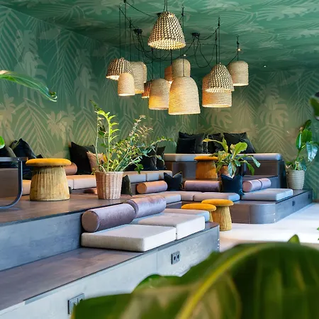 Cocoon Sendlinger Tor מלון 4*