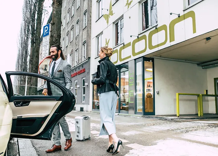 Cocoon Sendlinger Tor מלון 4*