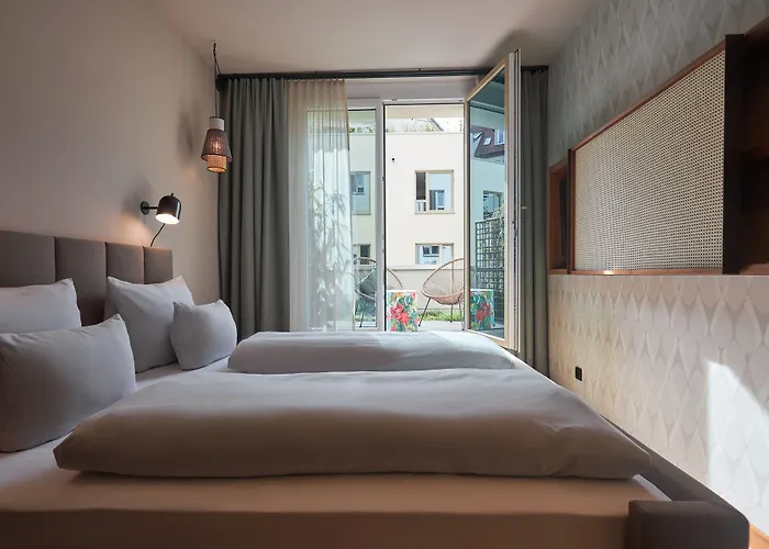 Cocoon Sendlinger Tor מלון 4*